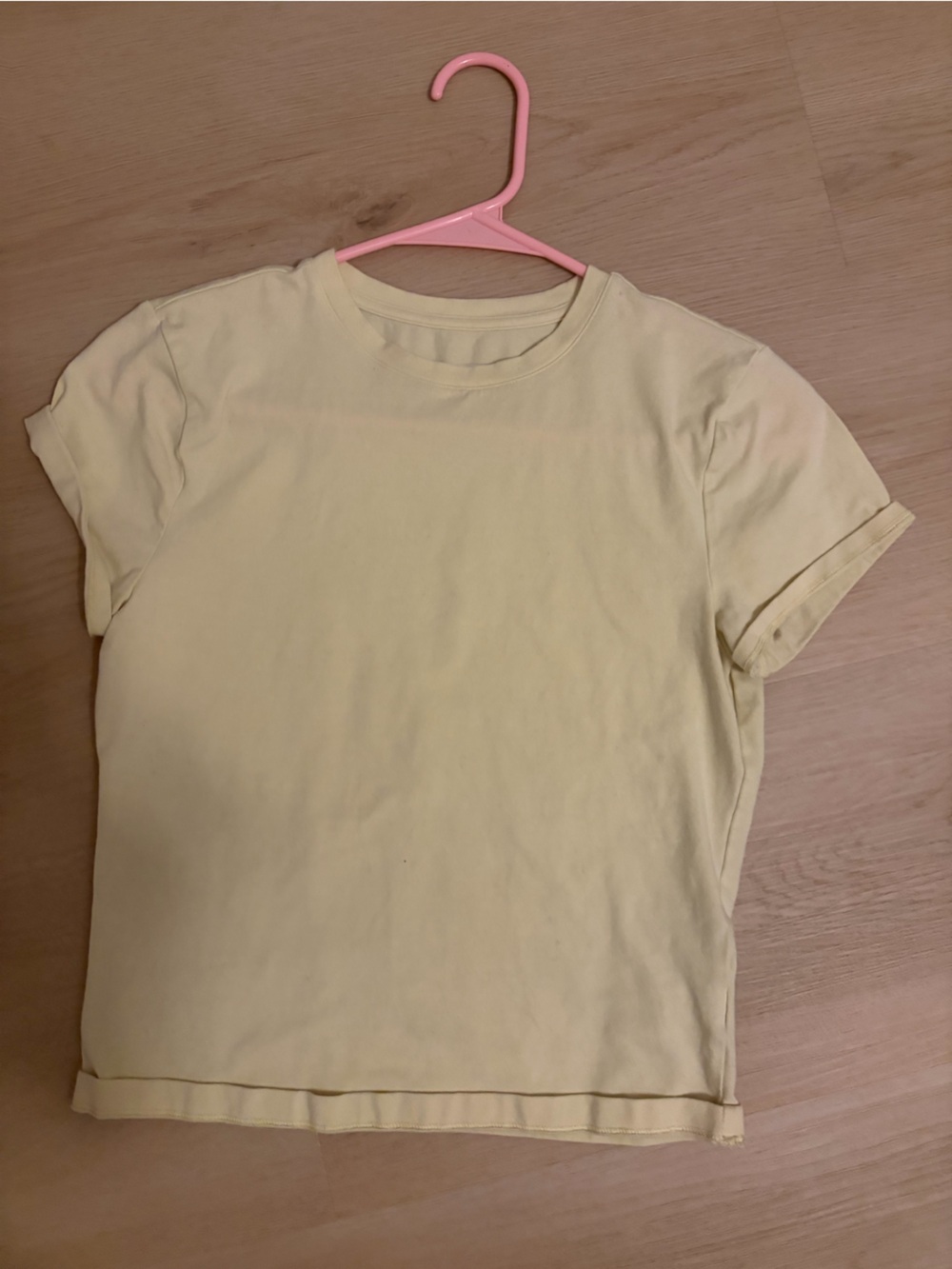 Good American Pale Yellow Short Sleeve Tee